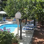 Boutique Regina فندق