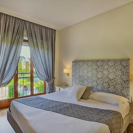 Otel Boutique Regina 4*
