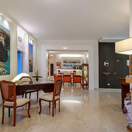 Boutique Regina 4*